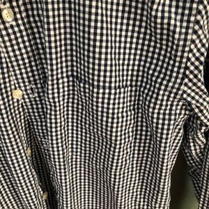 JCrew Men’s Oxford Button Up Shirt Medium